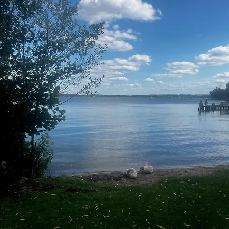 Mit Seeblick * Schwerin (Mecklenburg-Vorpommern)